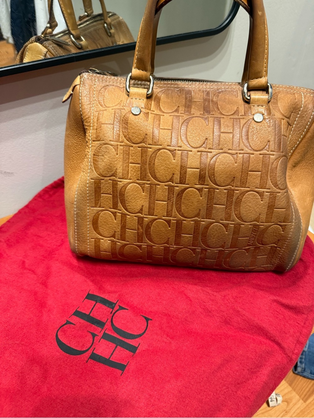 Carolina Herrera Tan Embossed CH Logo Satchel Andy 7 - Picture 1 of 10